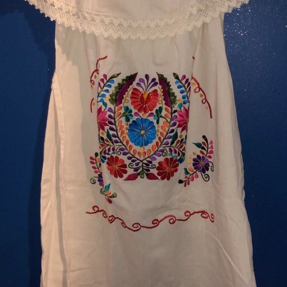 Mexican cloths and accessories - Picture 14 of 16